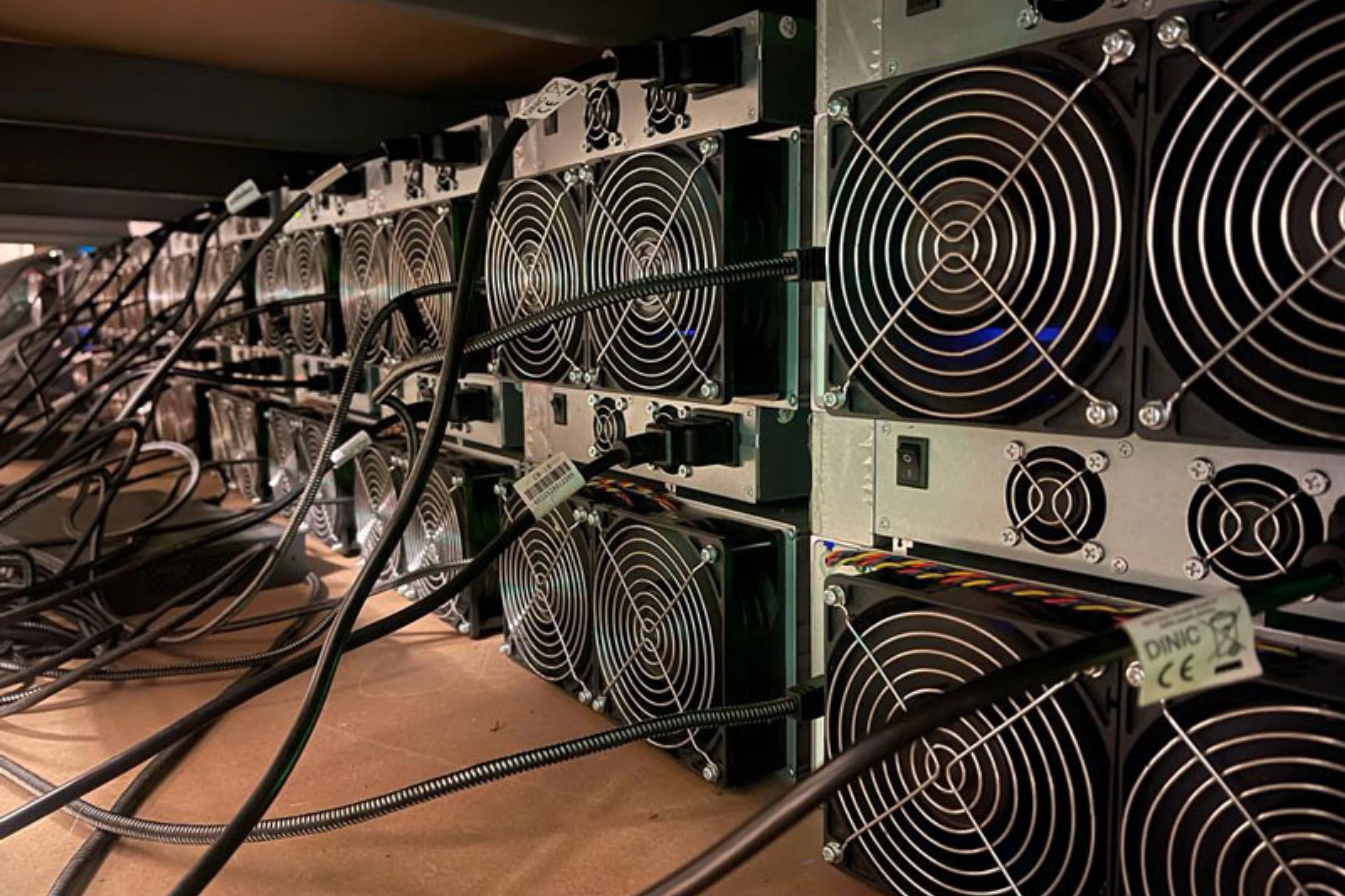 Homb Cloud — Bitcoin cloud mining and hosting